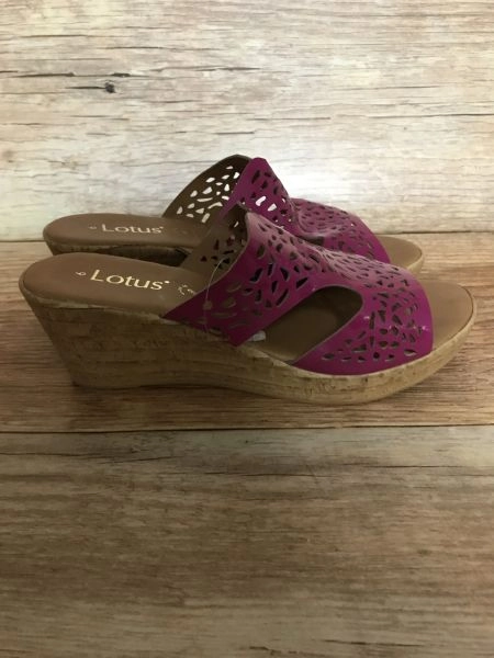 Lotus hot pink platform shoes