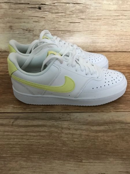 Nike court vision trainers