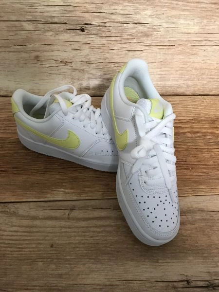 Nike court vision trainers