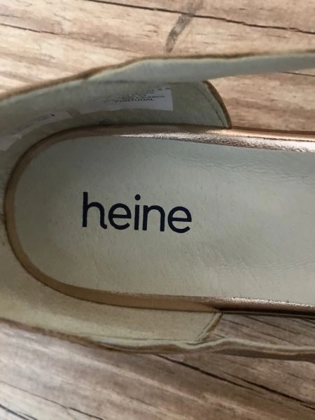Heine die cut slip on shoes