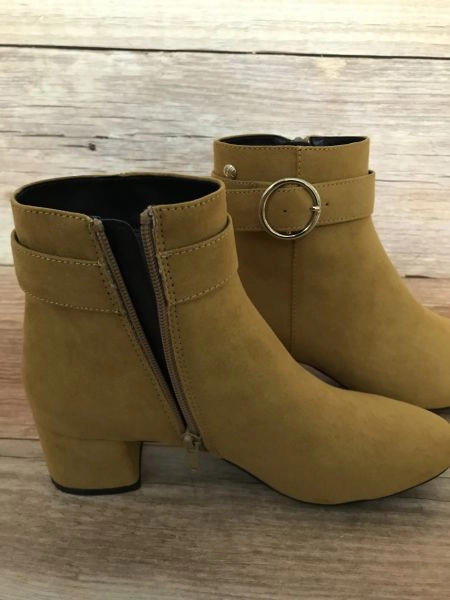 S.oliver yellow suede boots