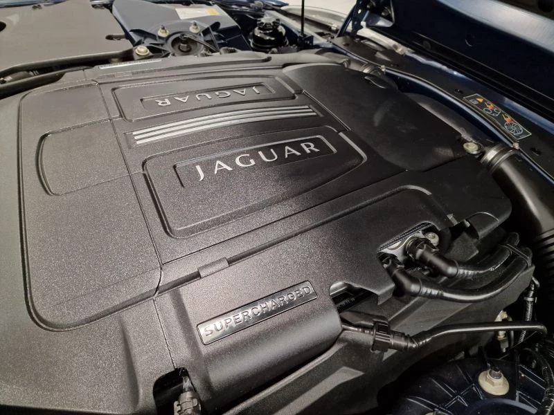 Jaguar XKR 5.0i V8 Supercharged 510 BHP Coupe Automatic 2011