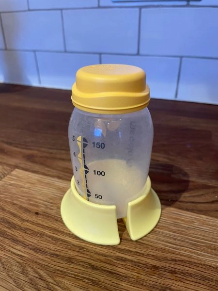 Medela Swing Maxi Double Electric breast pump.- Newest model