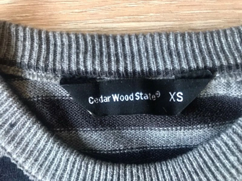 Men’s 100% Acrylic Blue/Black/Grey Striped ‘Cedarwood State’ Jumper Size XS