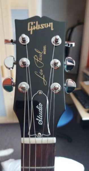 Gibson Les Paul 2021 studio ebony