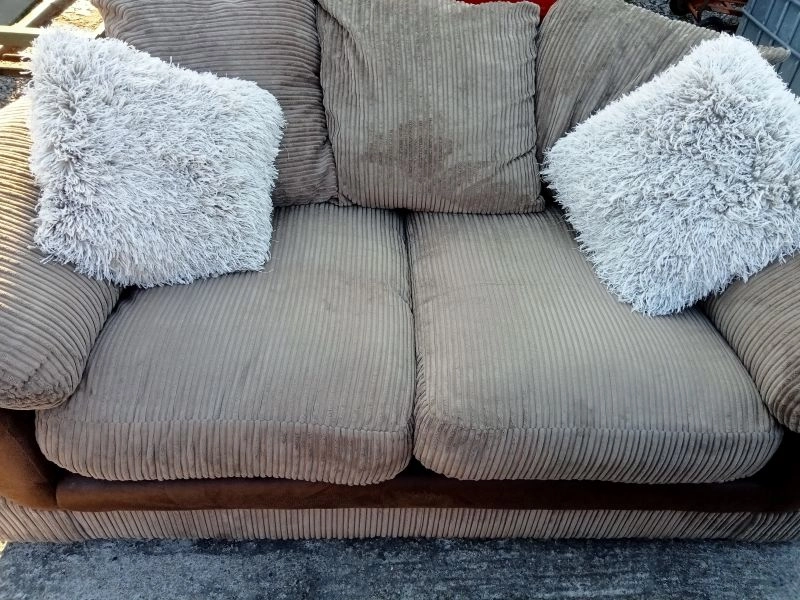 Sofa 2 and 3 seater settee