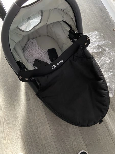 A Complete QUINNY travel system for a baby /toddler