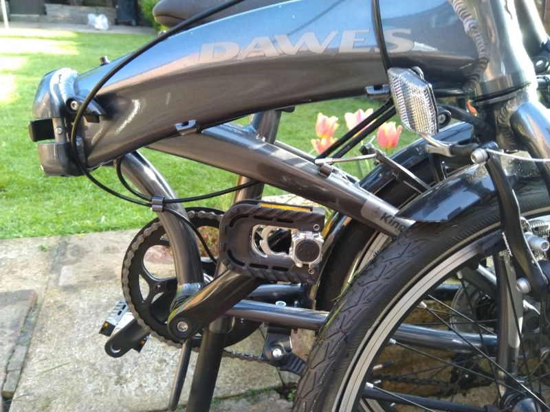 Dawes Kingpin folding bike like new.