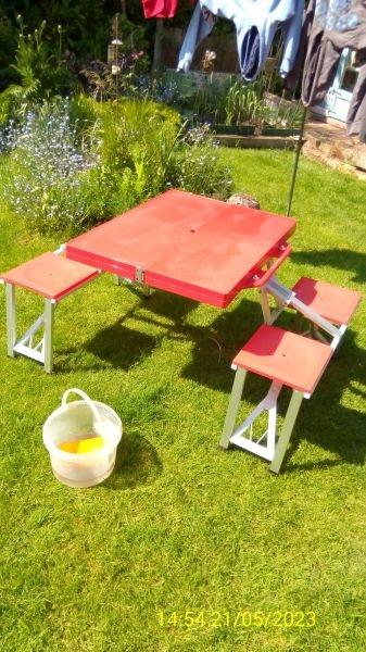 Folding Picnic Table and 4 seats - Cassette type Welle camping garden festivals