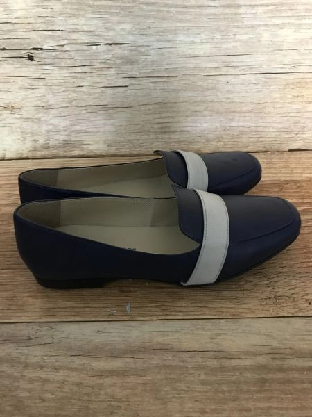 Kaleidoscope Navy and cream Loafers