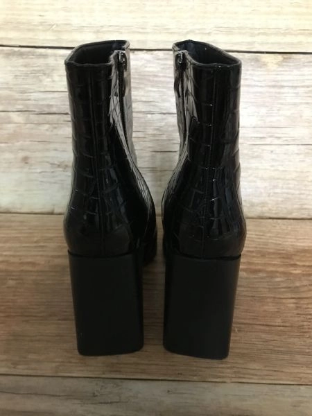Glamorous heeled boots