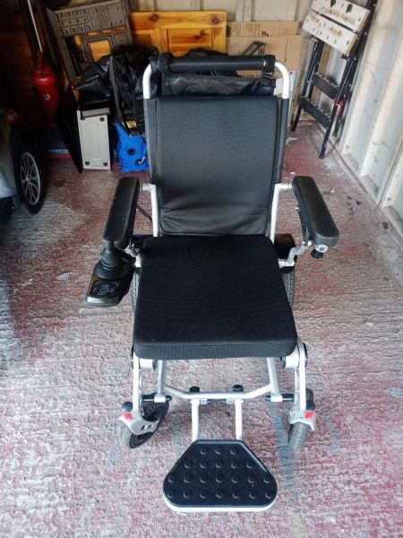 powered foldable wheel chair