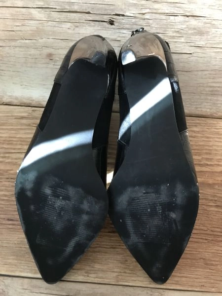 Star julien macdonald pointed toe boots