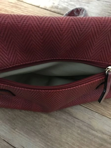 Hampton red handbag