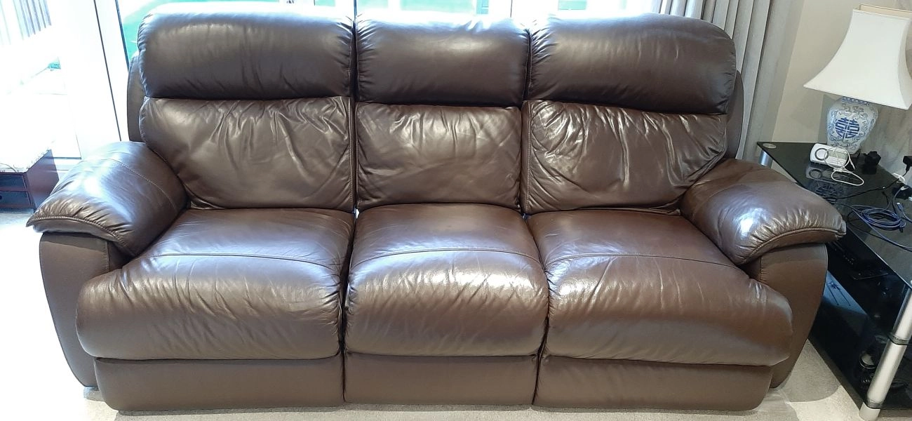3 SEATER LEATHER RECLINER SOFA
