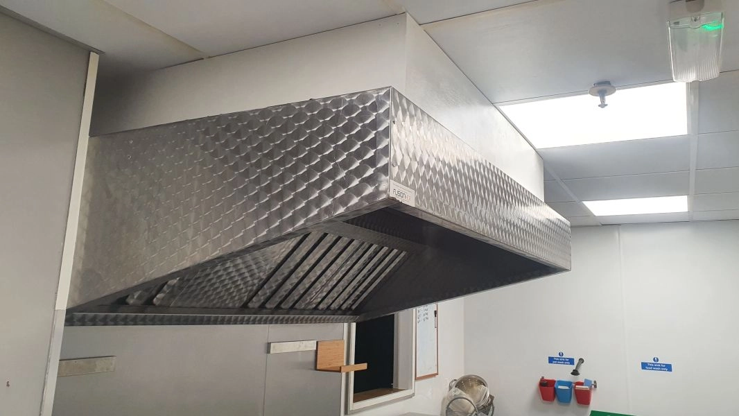 Commercial Kitchen Cooker Extractor canopy 1.8m