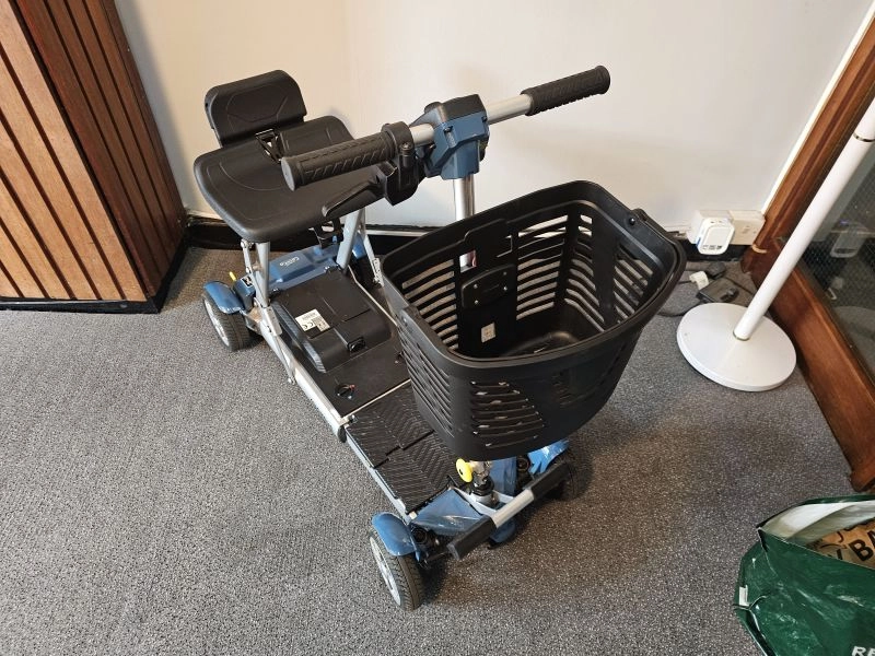 MOBILITY SCOOTER CARECO MINIMUS CAR BOOT PORTABLE FOLDING BUGGY 4MPH LITHIUM