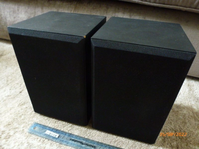 TDL Nucleus 1, small bookshelf speakers