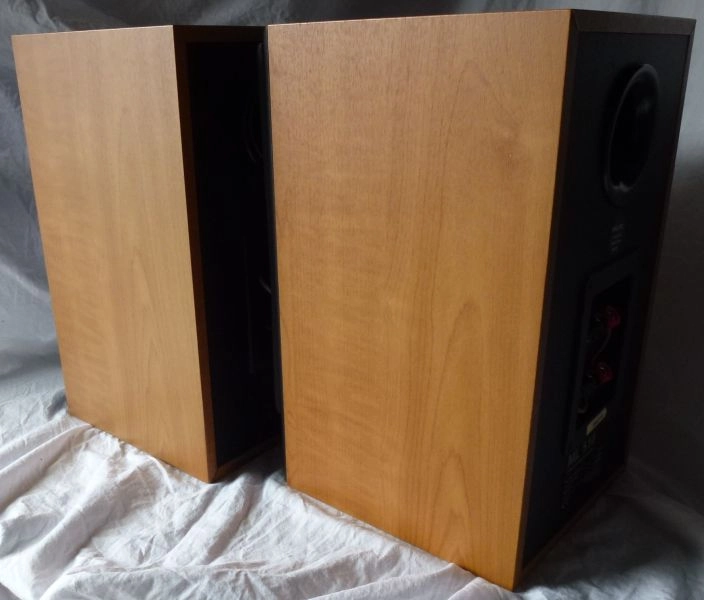JPW ML510 bookshelf speakers