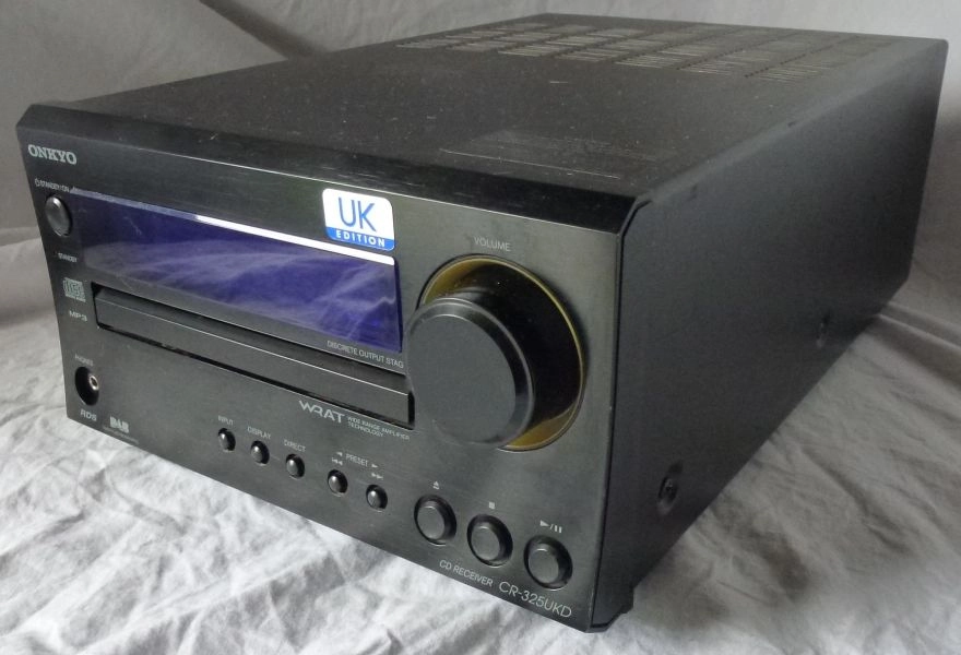 Onkyo CR-325UKD. DAB, CD receiver.