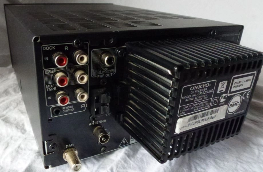 Onkyo CR-325UKD. DAB, CD receiver.