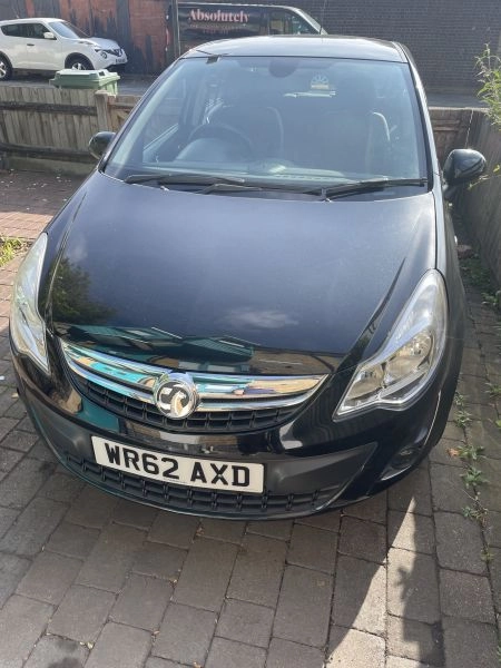 Vauxhall Corsa Automatic - excellent condition and low mileage