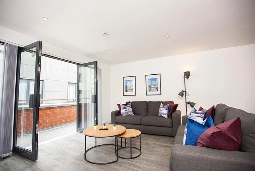 Experience Liverpool in Style at Mathew Street Apartments with Happy Days Group