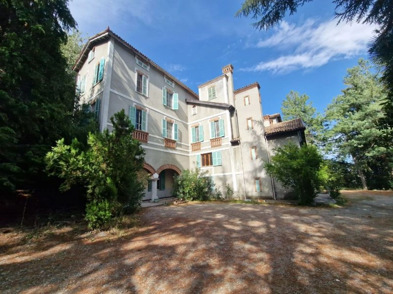 Villa of 1000m2 in Monferrato