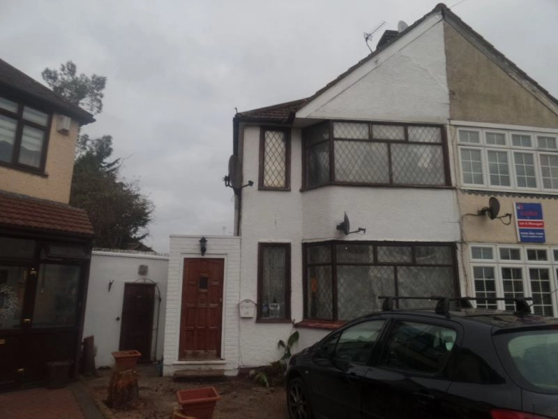N9 – 2 Bed Semi Detached House FOR SALE