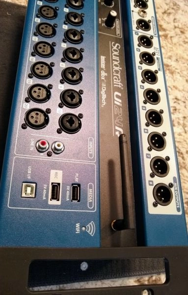 Soundcraft Ui24R Wireless 24-channel Digital Mixer USB Multi-Track Recorder