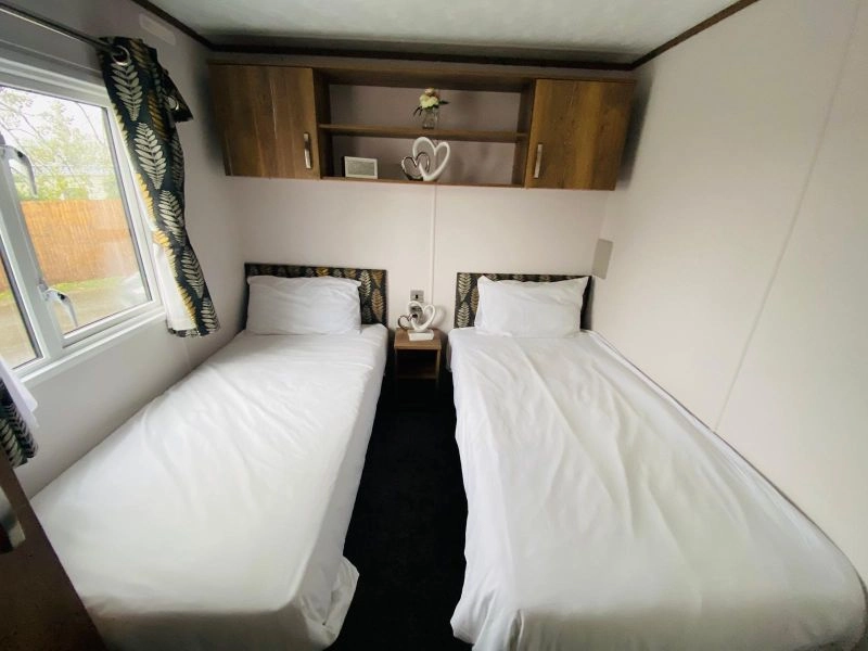 Carnaby Oakdale- Centre Lounge static caravan- Essex