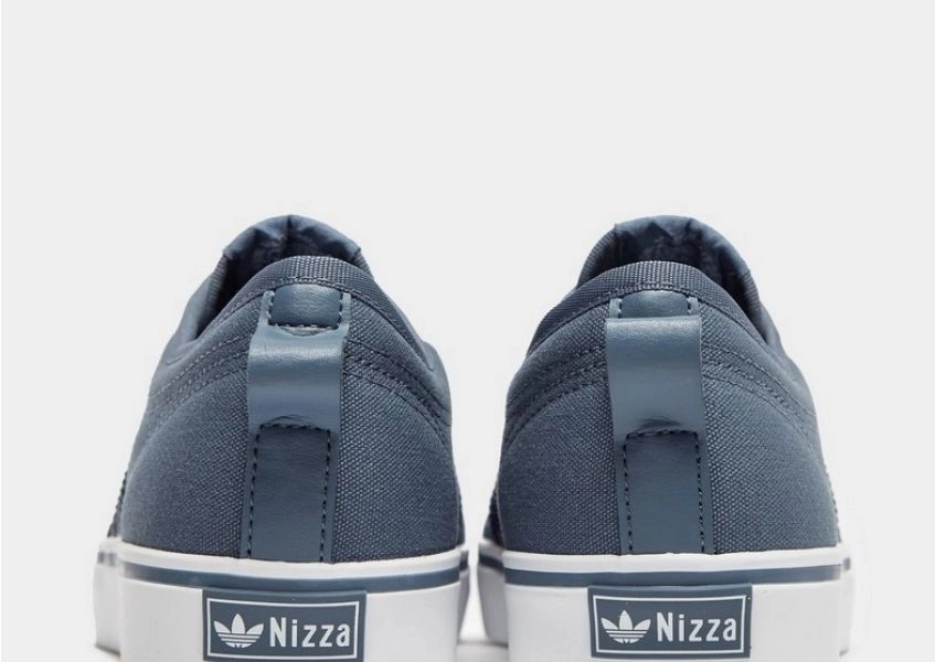 Adidas NIZA Brand New Size 7 Colour as shown
