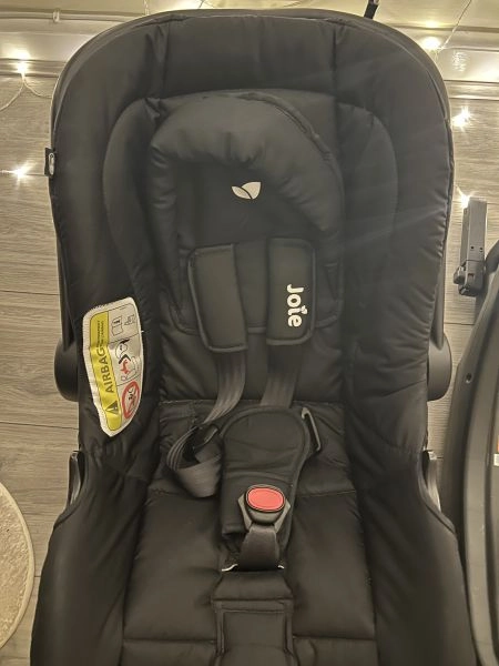 Car seat and isofix