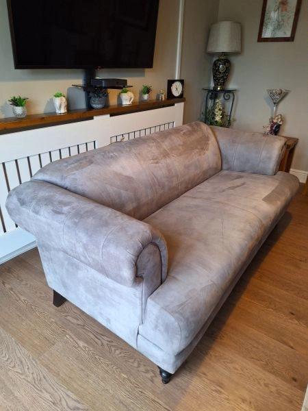 Chesterfield Style Sofa Suite