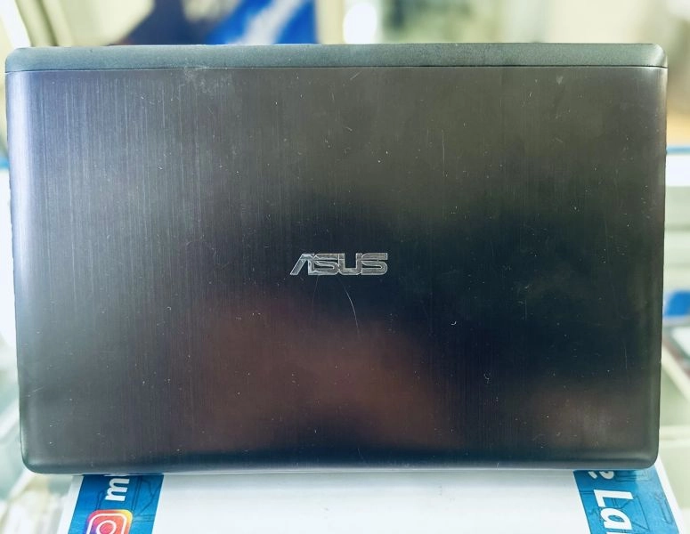 Asus S200E 11.6” Touch Screen Laptop intel Core i3 4GB RAM 256GB SSD Windows 10 with New Battery