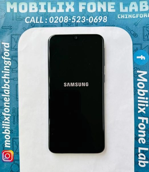 Samsung Galaxy A40 Black Dual Sim 64GB 4GB RAM Unlocked Good Condition