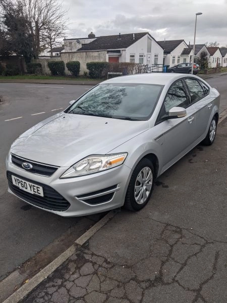 Ford Mondeo 2.0dti hatchback silver. Full MOT. Excellent condition and great drive.