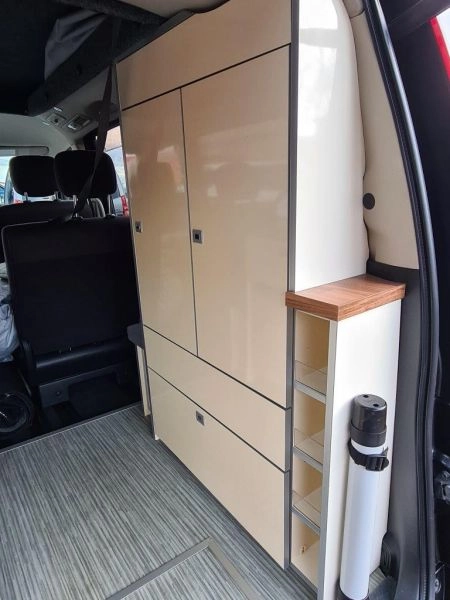 Nissan Serena Campervan by Wellhouse 2.0 Auto. 65,887 miles. Black 2009, rear conversion, ready to go LEZ/CLEAN AIR ZONE COMPLIANT “FULLY BUILT”