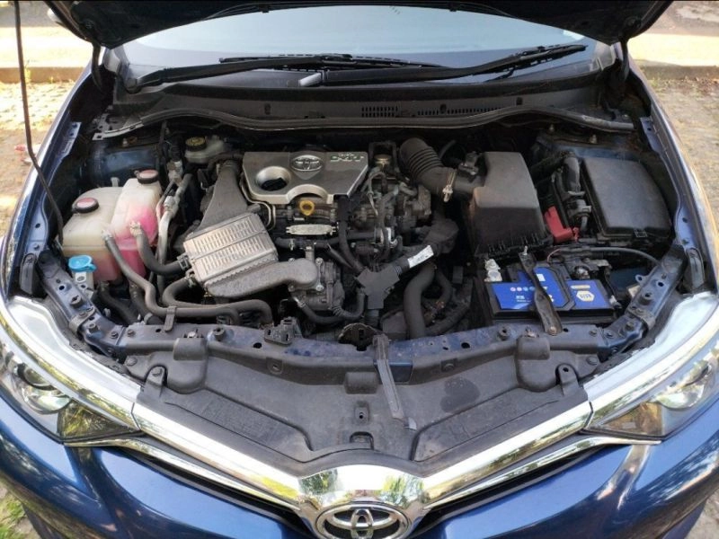 Toyota Auris 1.2 6 gear. VVT-i Business Edition Euro 6 [s/s]