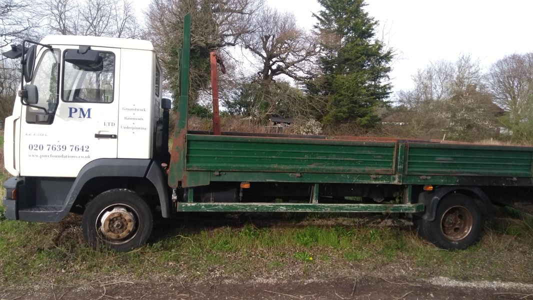 MAN FLAT BED [BEAVER TAIL] DEISEL TRUCK FOR SALE