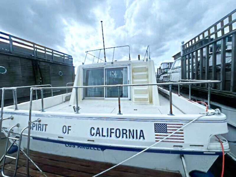 Coastal Barracuda 380 - Spirit of California