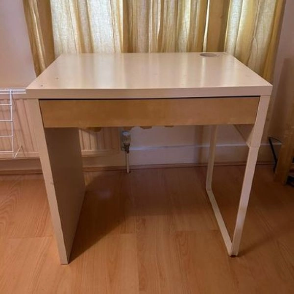 Used, good condition, Computer Table with Drawer
