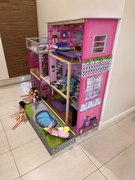 Kid kraft Uptown Dolls House with Furniture, Accessories, barbie dolls and scooter