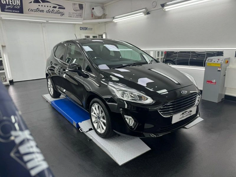FORD FIESTA TITANIUM AUTOMATIC 2020 20 PLATE 22900 MILES 5 DOOR BLACK ALL TITANIUM EXTRAS NEW MOT JUST HAD FULL SERVICE JUST BEEN FULLY DETAILED £14,495 NO OFFERS WESTCLIFF ON SEA ESSEX