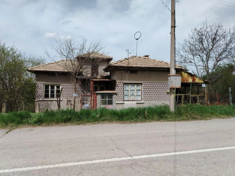 Cheap House In Dolets Village Near Popovo, Bulgaria