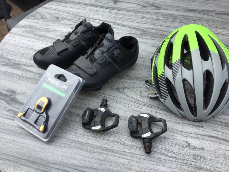 Bell roar helmet,Boardman road shoes,new cleats+spd pedals