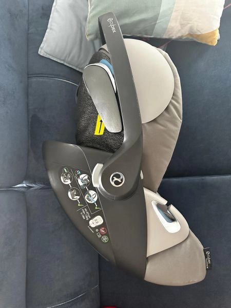 Cybex Cloud Z car seat Manhattan Grey + free Baby walker