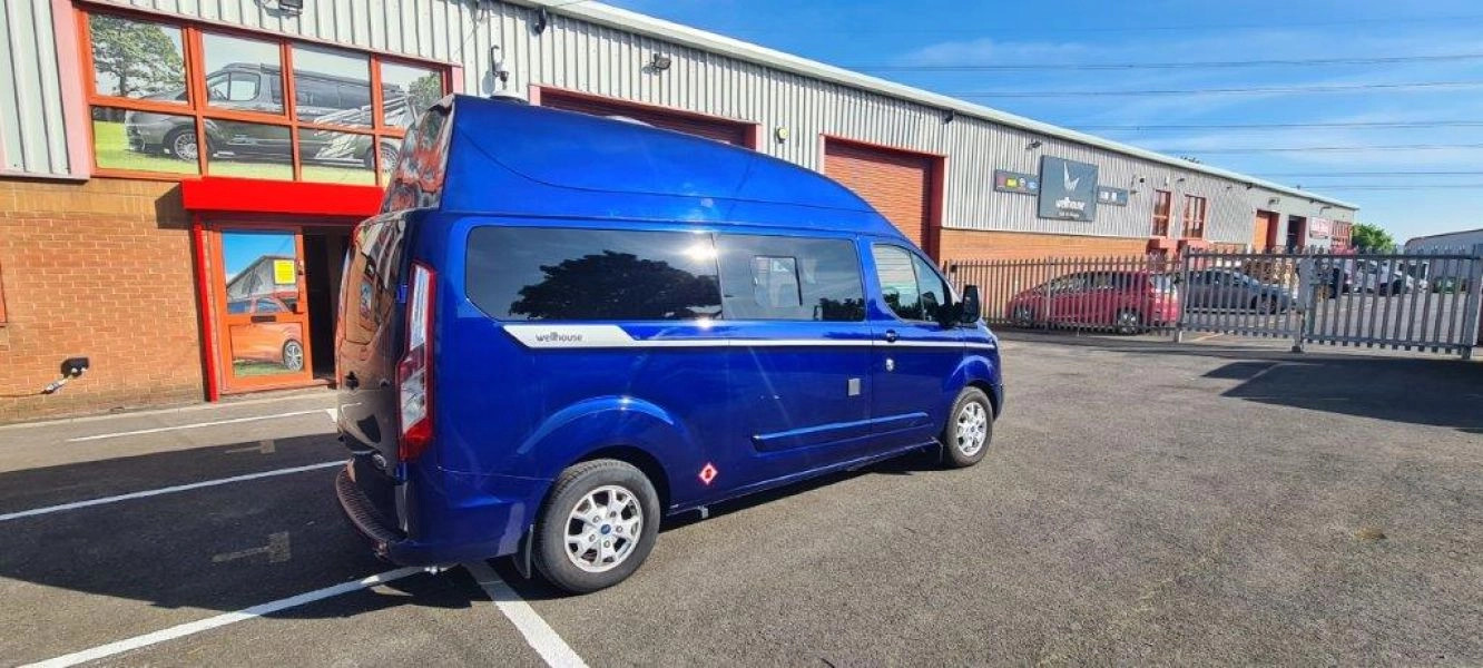 Ford Custom Limited LUX XL 2 By Wellhouse LWB Extra High Top 2.2 125ps 6 speed manual converted 2 years ago 56,582 miles.
