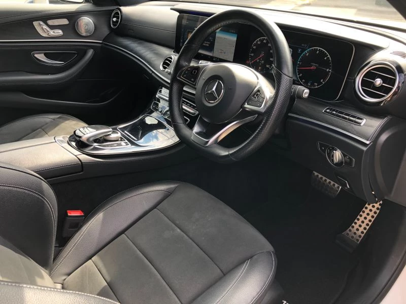 Mercedes-Benz E Class E350d 4Matic AMG Line Premium Plus 4dr 9G-Tronic 2018