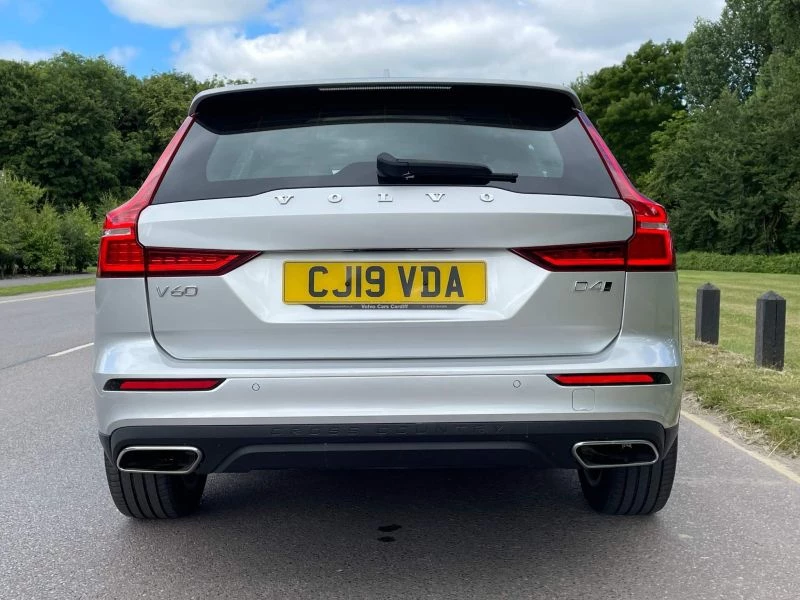 Volvo V60 D4 CROSS COUNTRY AWD 5-Door 2019